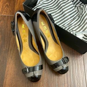 L.A.M.B.  (Gwen Stefani line) gray and black size 7.5 pumps